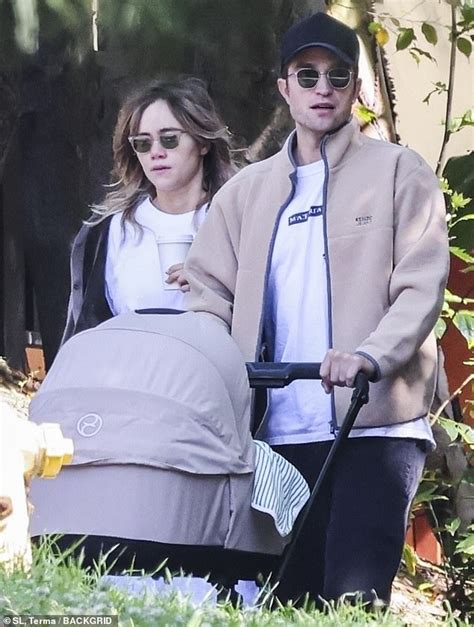 sukisuki girl twitter|All About Suki Waterhouse and Robert Pattinson's Baby: From .